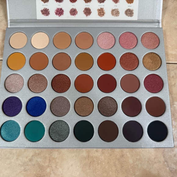 Morphe x Jaclyn Hill Eyeshadow Palette - Picture 5 of 6